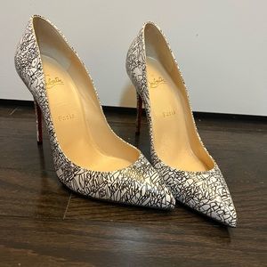 Christian Louboutin 100mm pumps black and white